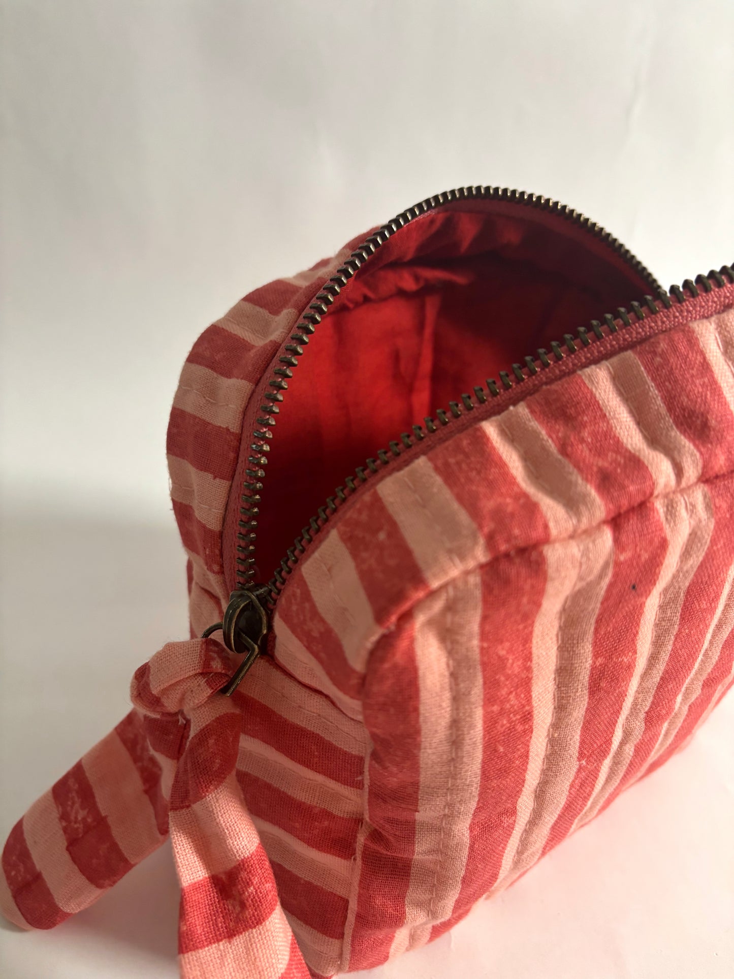 Sustainable Quilted Cotton Travel Organiser l Classic Pouch l Pink & Red Stripes