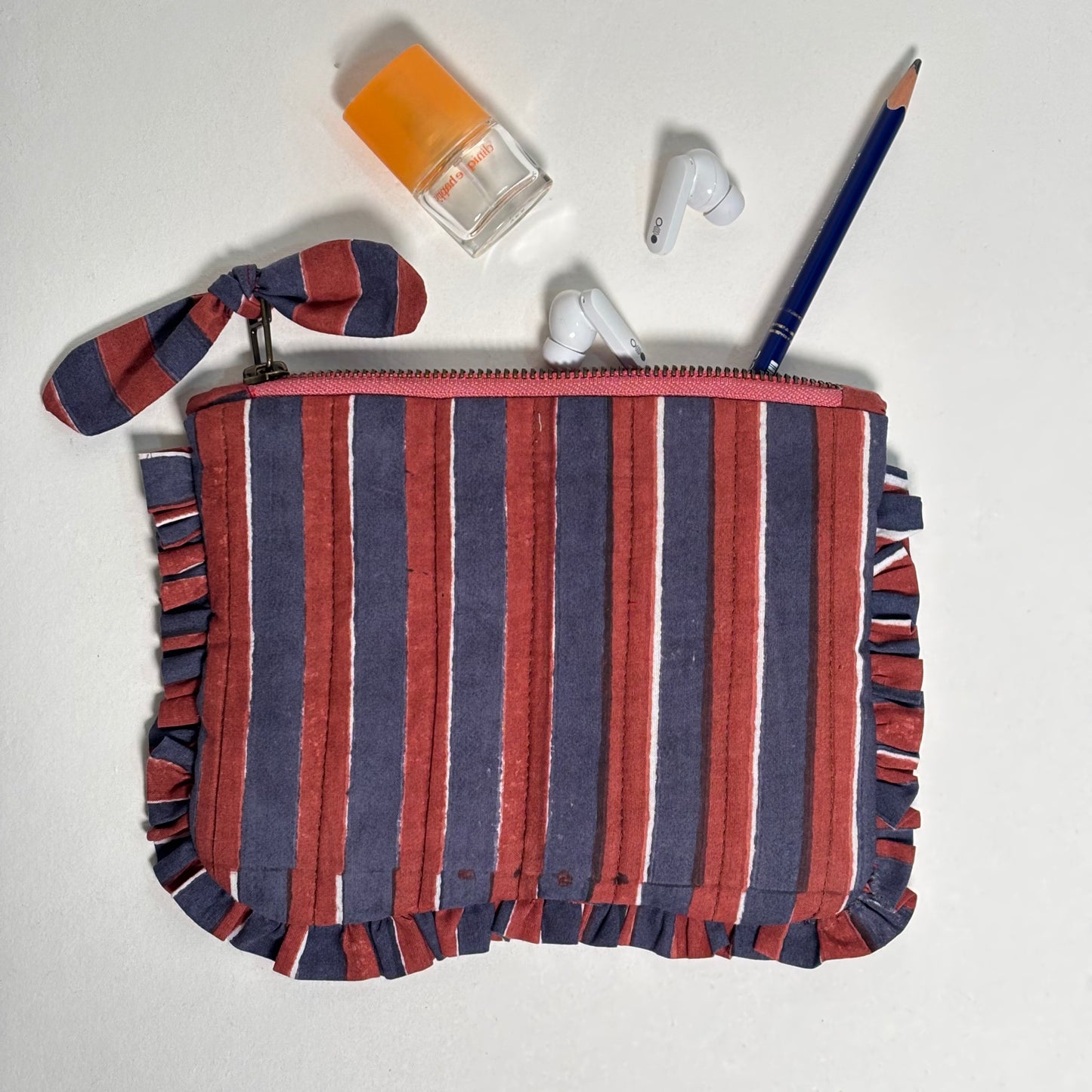 Quilted Cotton Travel Pouch l Rustic Flat Frill Organizer