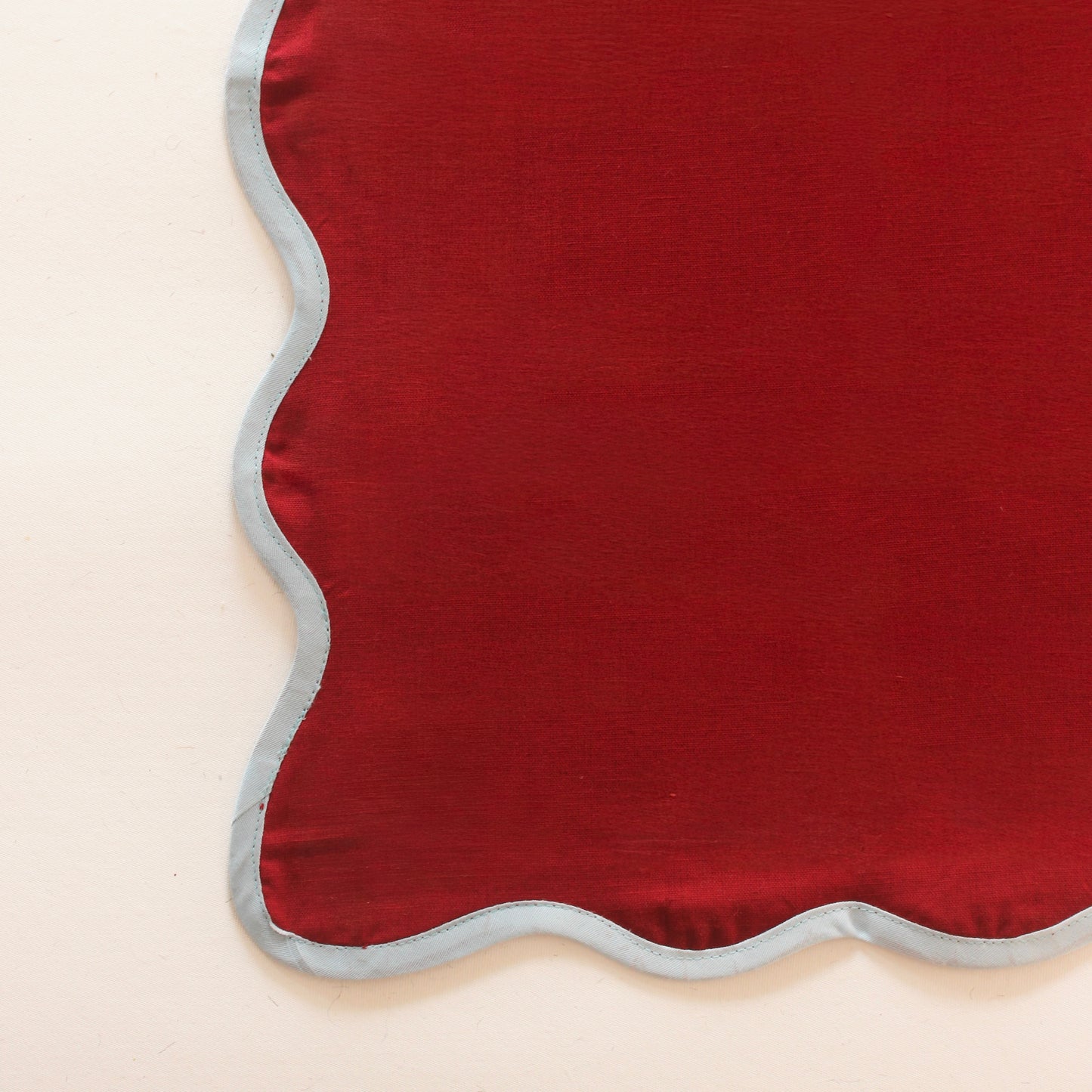 Red-Blue Wavy Placemat & Red-Blue Wavy Napkin | Set of two