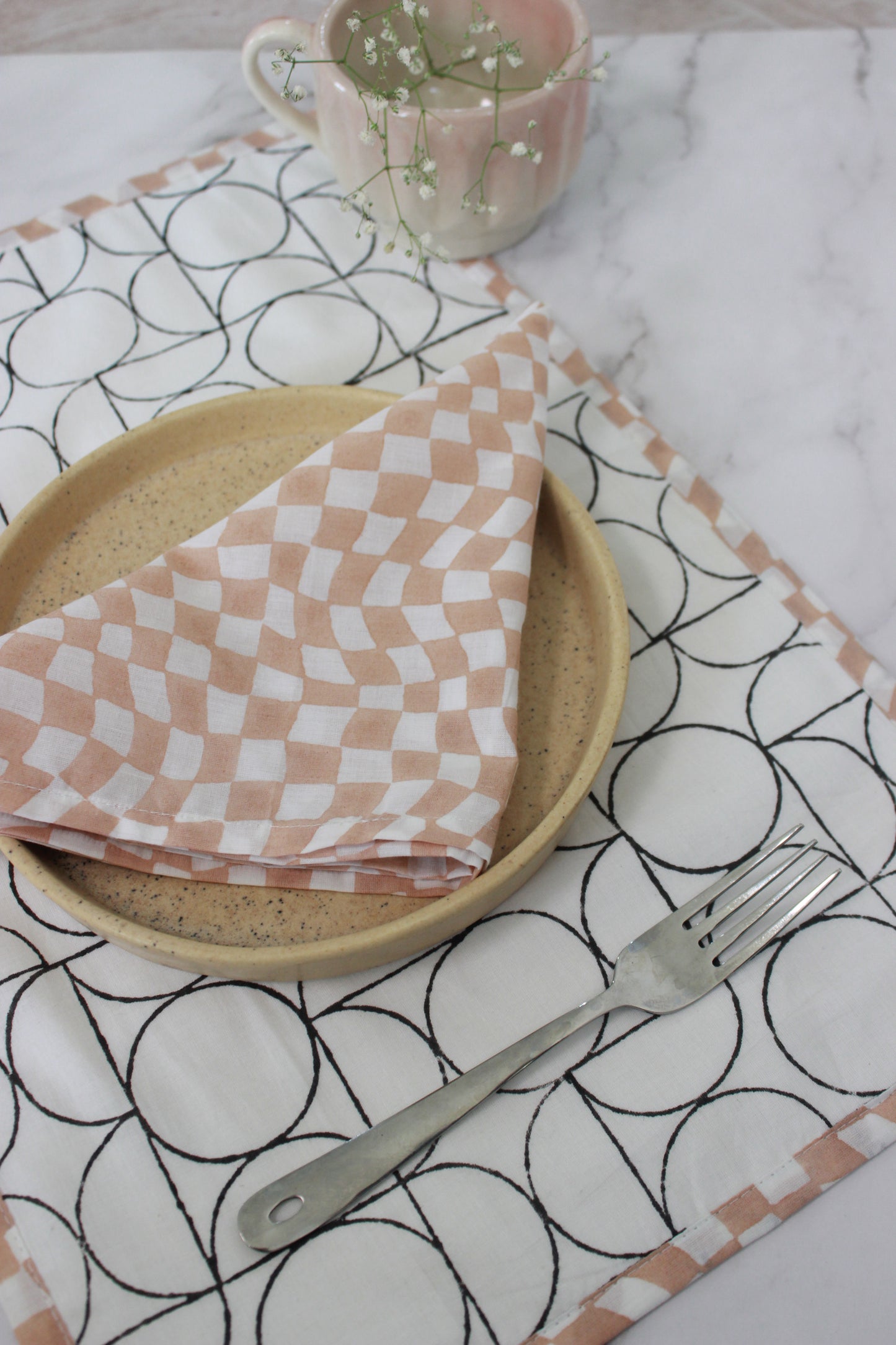 Sustainable Table Linen Set l Placemats & Napkin l Set of four