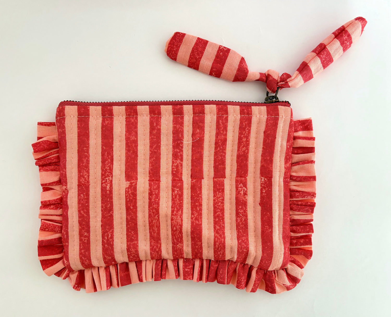 Frill Pouch