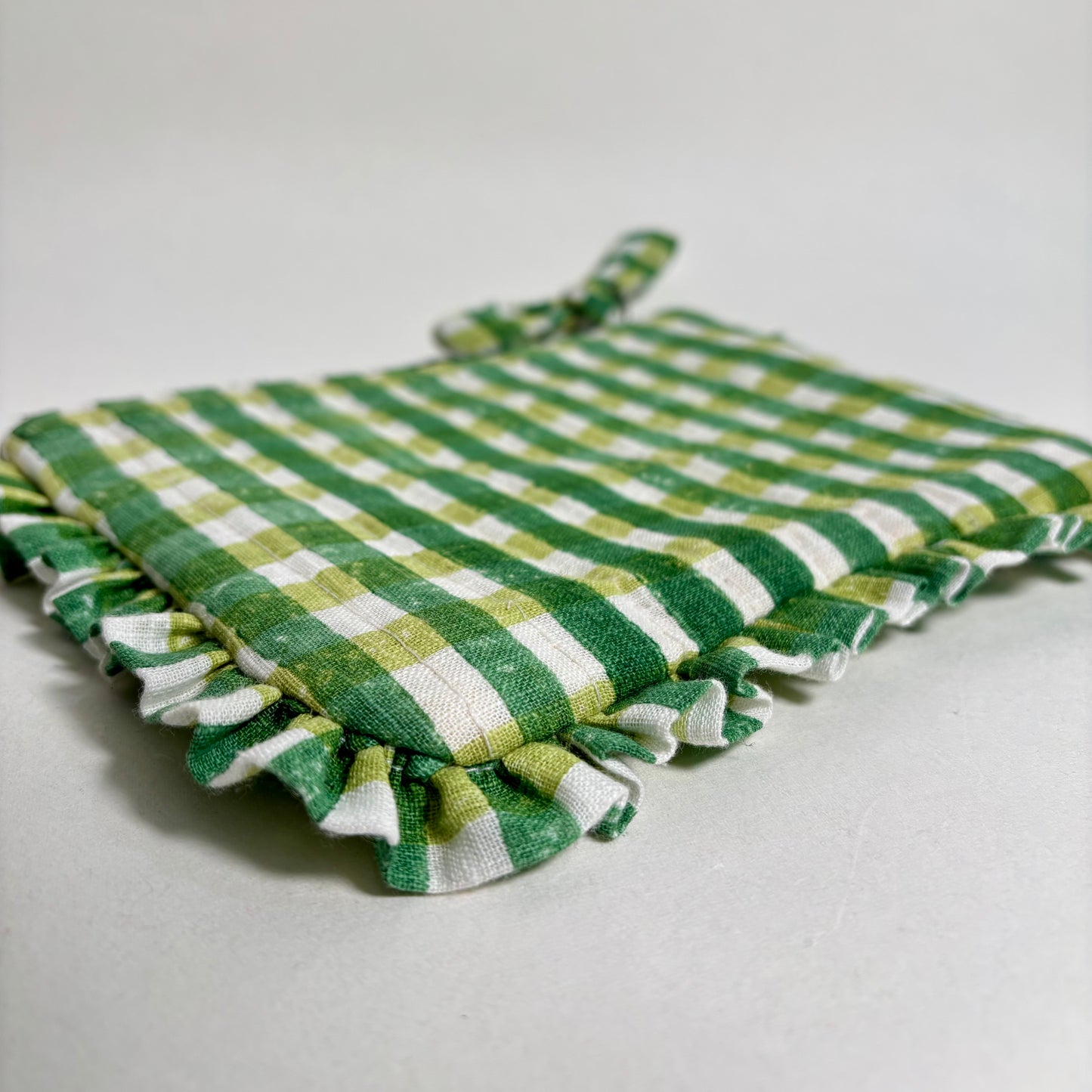 Sustainable Quilted Cotton Travel Pouch l Green Checks Flat Frill Organizer