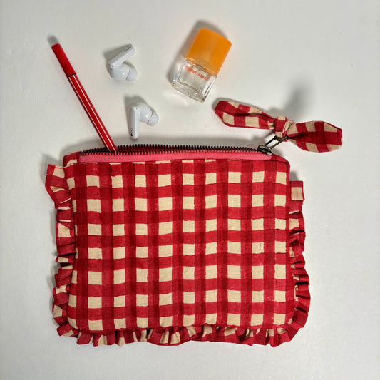 Sustainable Quilted Cotton Travel Pouch l Red Checks Flat Frill Organizer