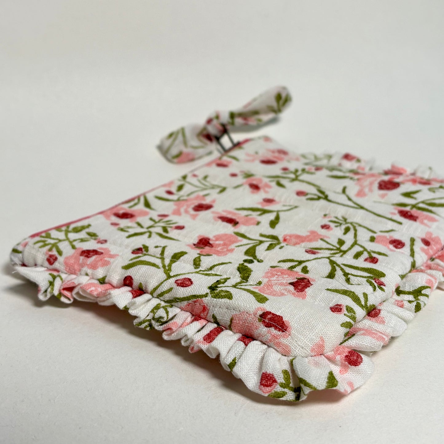 Sustainable Quilted Cotton Travel Pouch l Spring Bloom Flat Frill Organizer