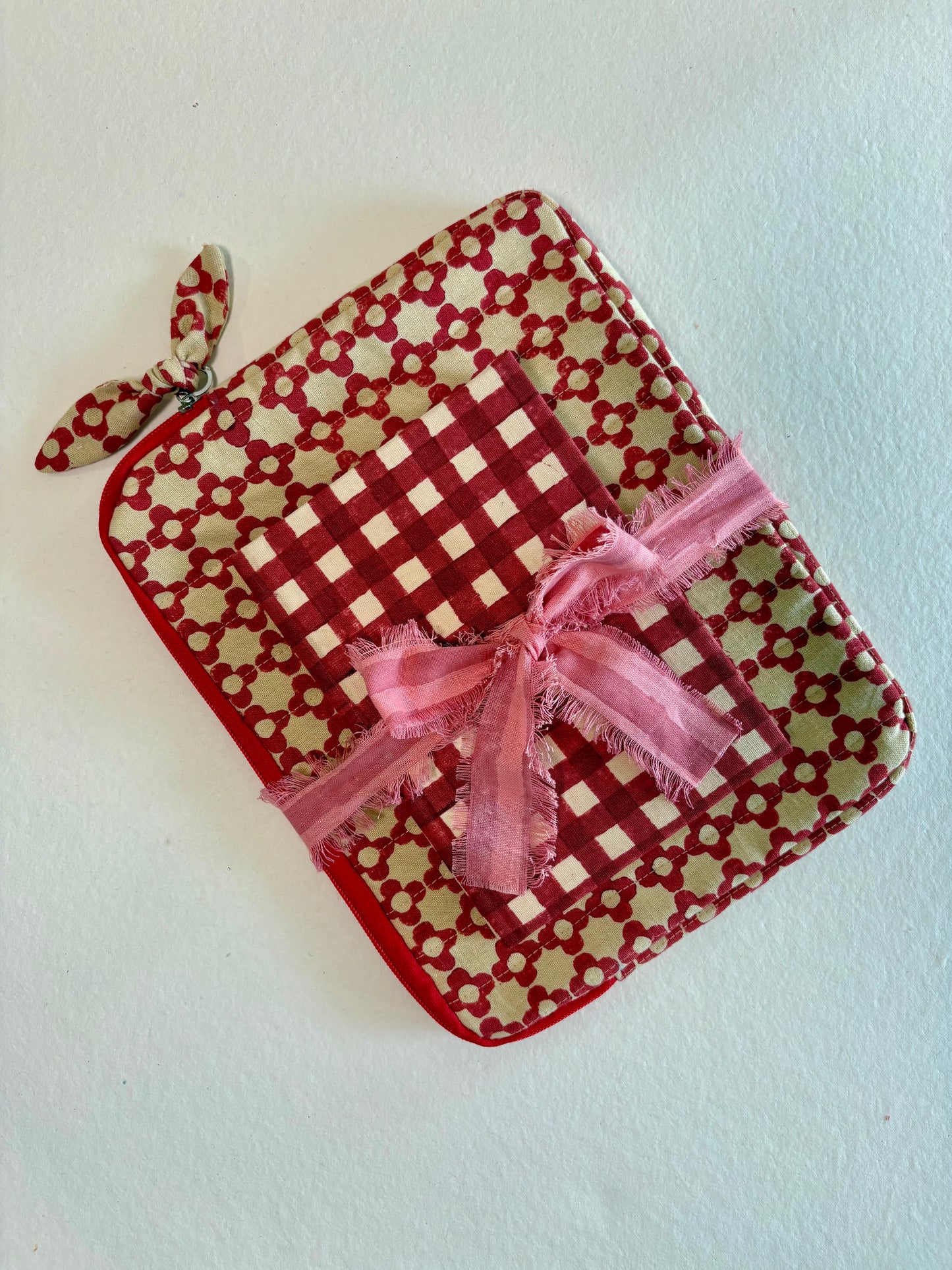 POUCH / iPAD SLEEVE + DIARY SET (RED)